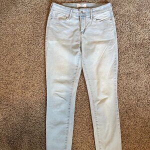 Denizen by Levi's Mid-Rise Skinny Light/Acid-Wash Jeans - 4L